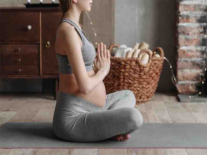 Practicing mindfulness during pregnancy could help improve the stress